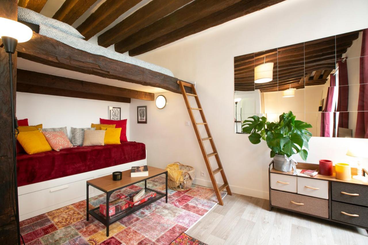 Authentic Apartment In Center Of Parisian Marais Zewnętrze zdjęcie