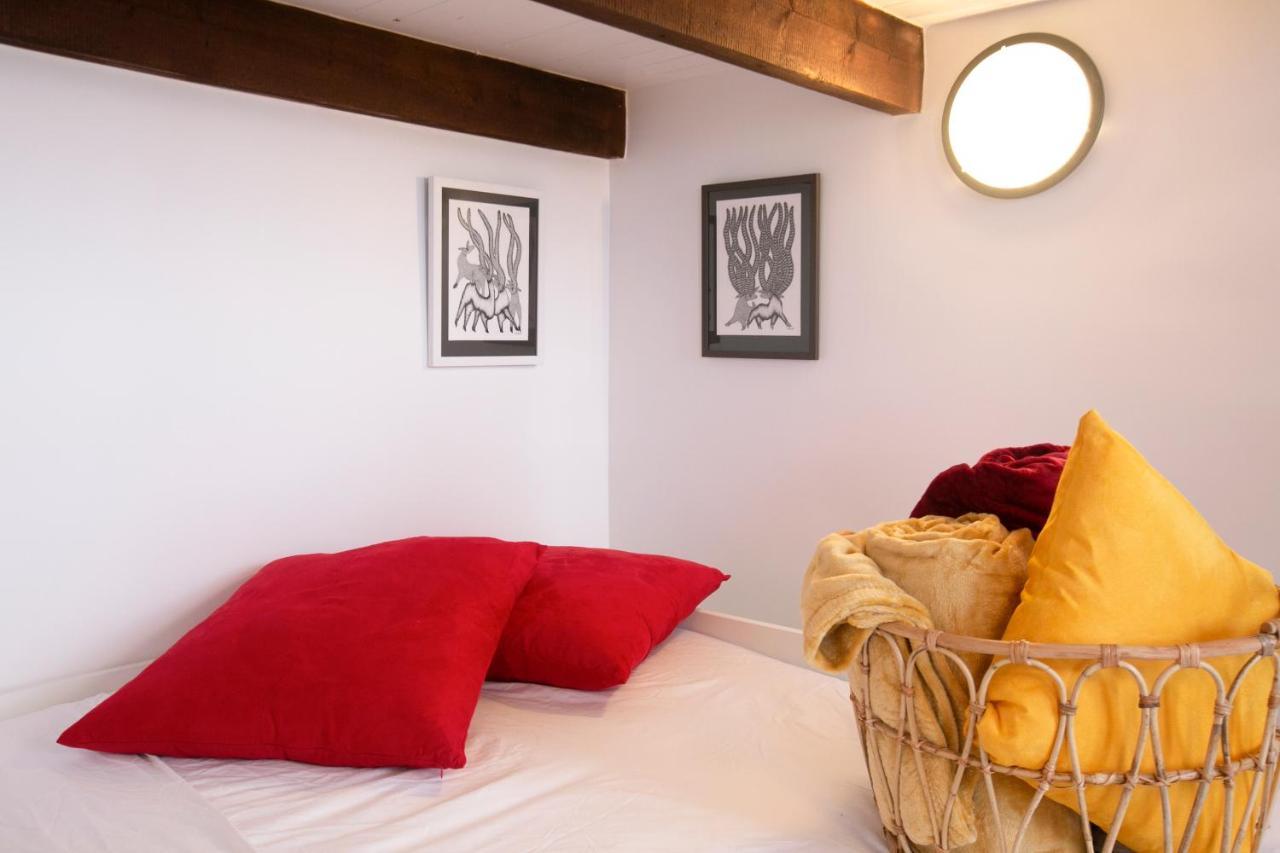 Authentic Apartment In Center Of Parisian Marais Zewnętrze zdjęcie