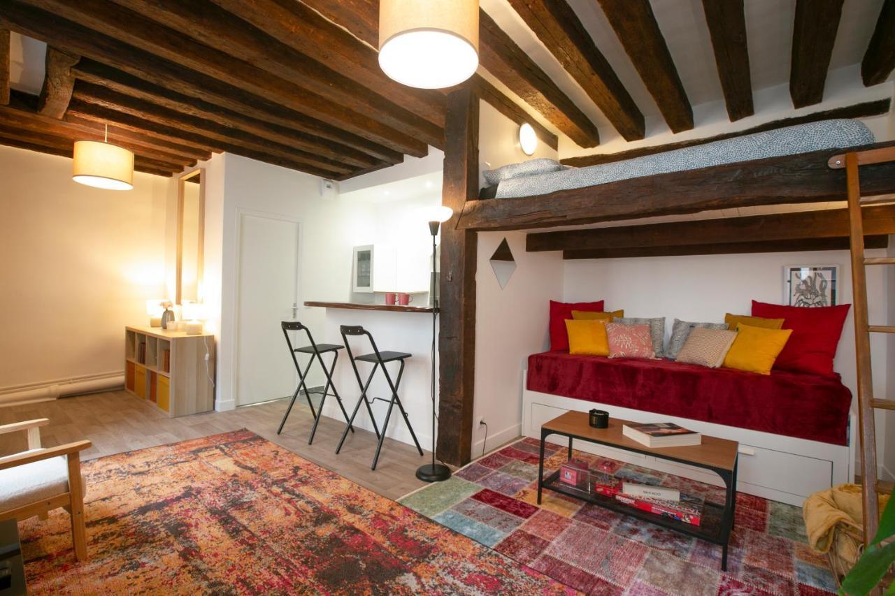 Authentic Apartment In Center Of Parisian Marais Zewnętrze zdjęcie