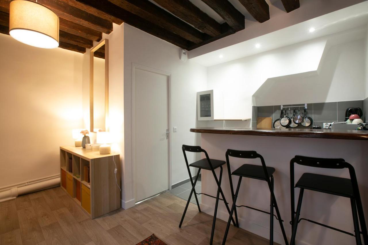 Authentic Apartment In Center Of Parisian Marais Zewnętrze zdjęcie
