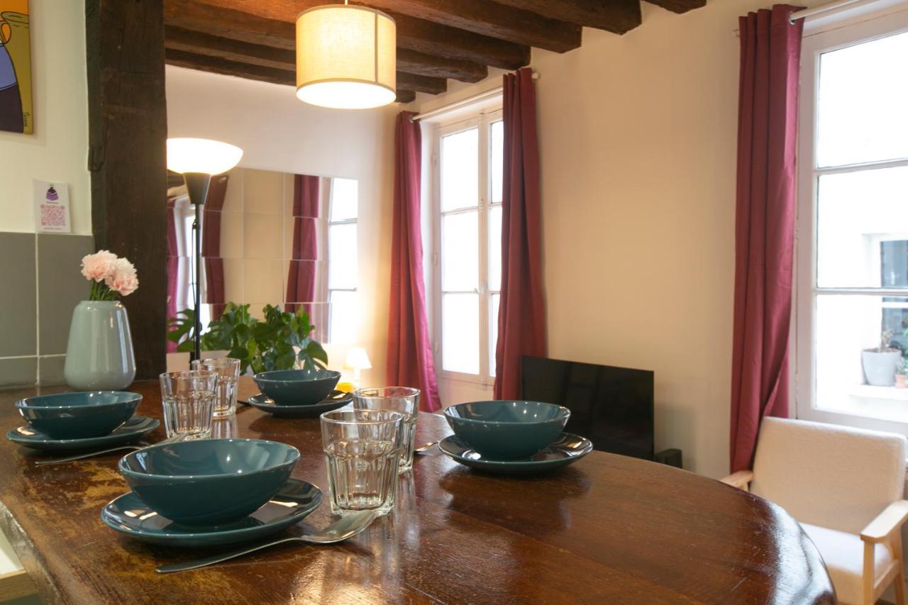 Authentic Apartment In Center Of Parisian Marais Zewnętrze zdjęcie